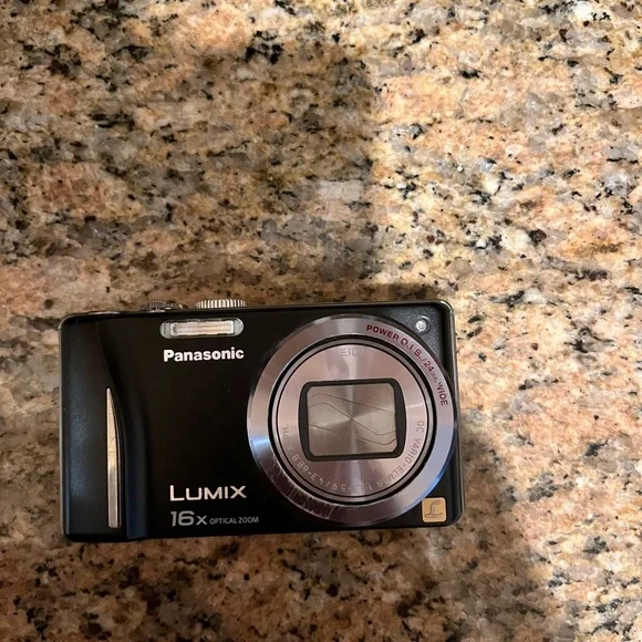 Panasonic LUMIX digital camera